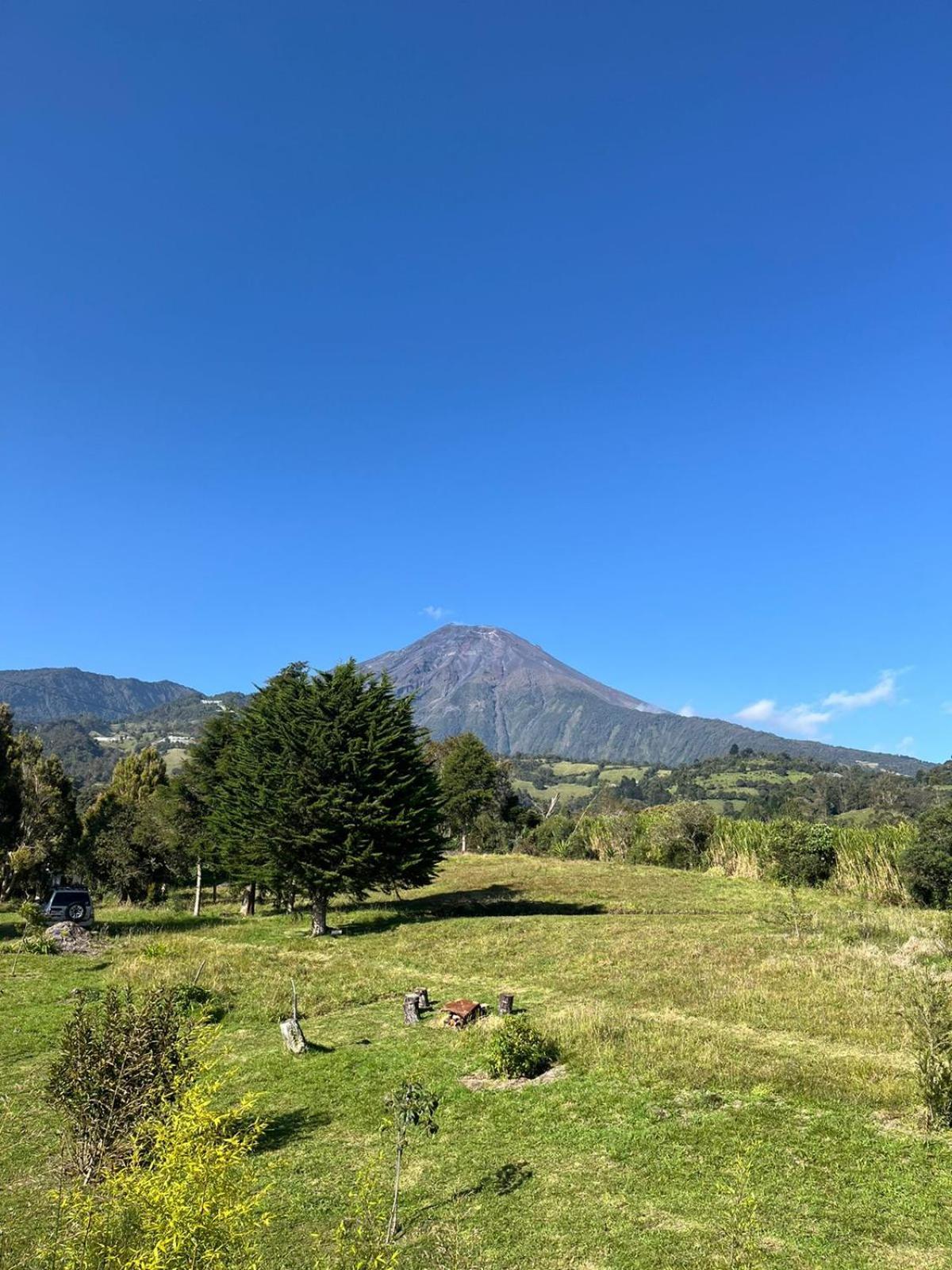 La Estancia De Runtun Km 7 Banos  Exterior photo